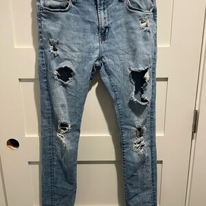 American Eagle Men’s Distressed Blue Jeans